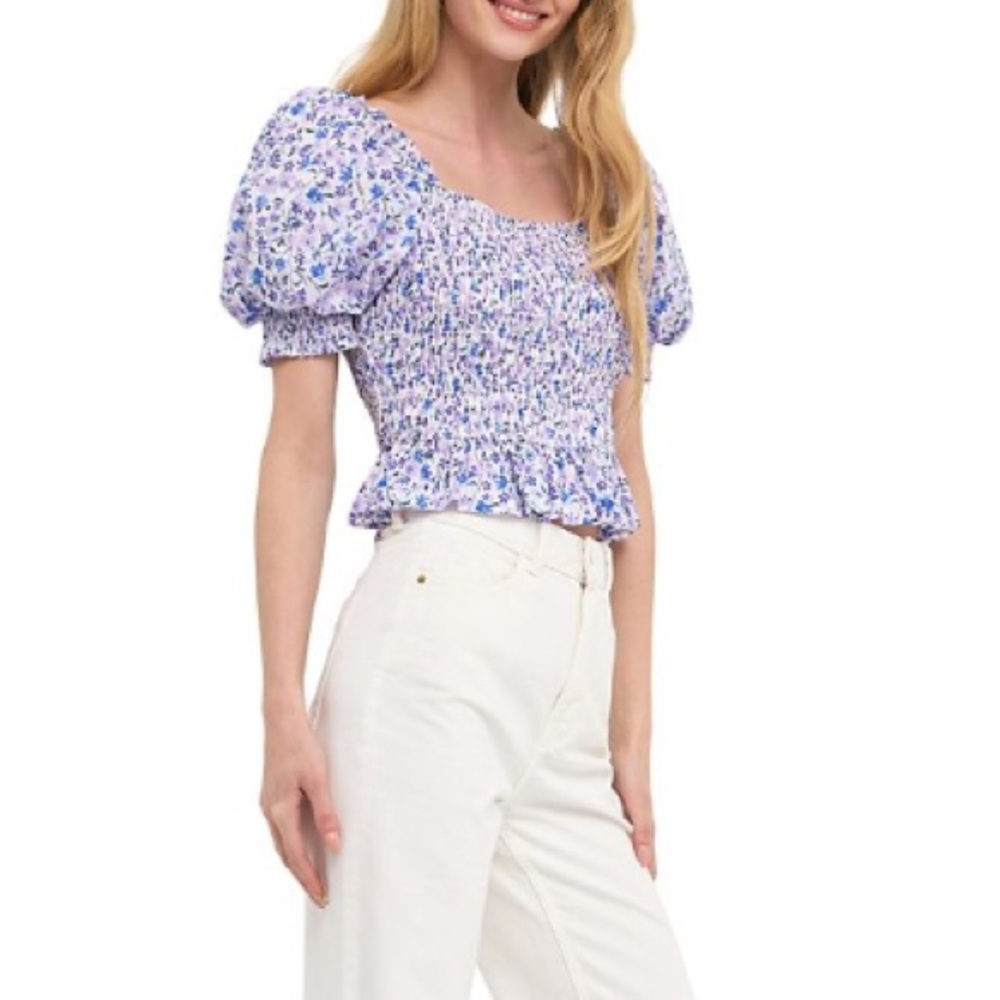 NWT Endless Rose Women’s Jacquard Floral Smocked Puff Sleeve Top